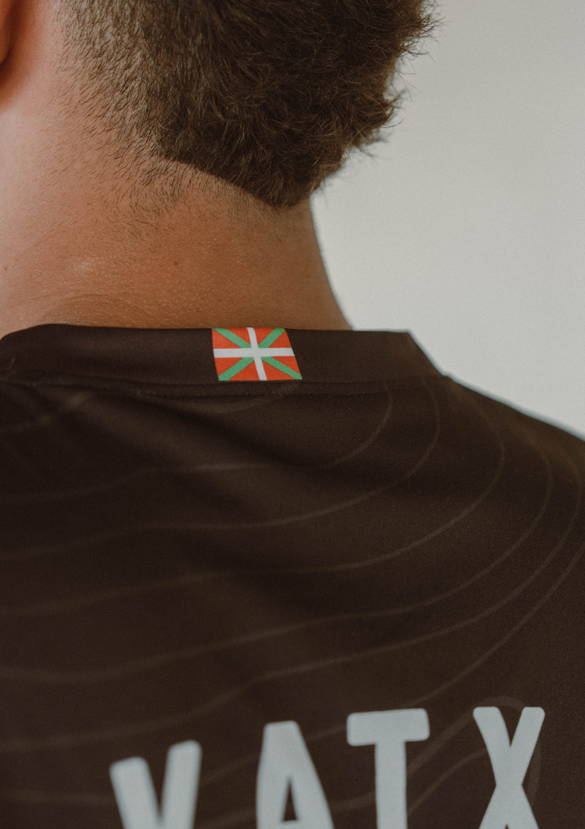 Notre Maillot Multisport "Kirolak" – maillot multisport customisé au Pays basque – Katxi Klothing – vue 3