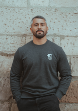 Sudadera sin capucha Gris Antracita con bordado Kabino