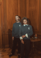 Sudadera sin capucha azul marino con brodado Kabino