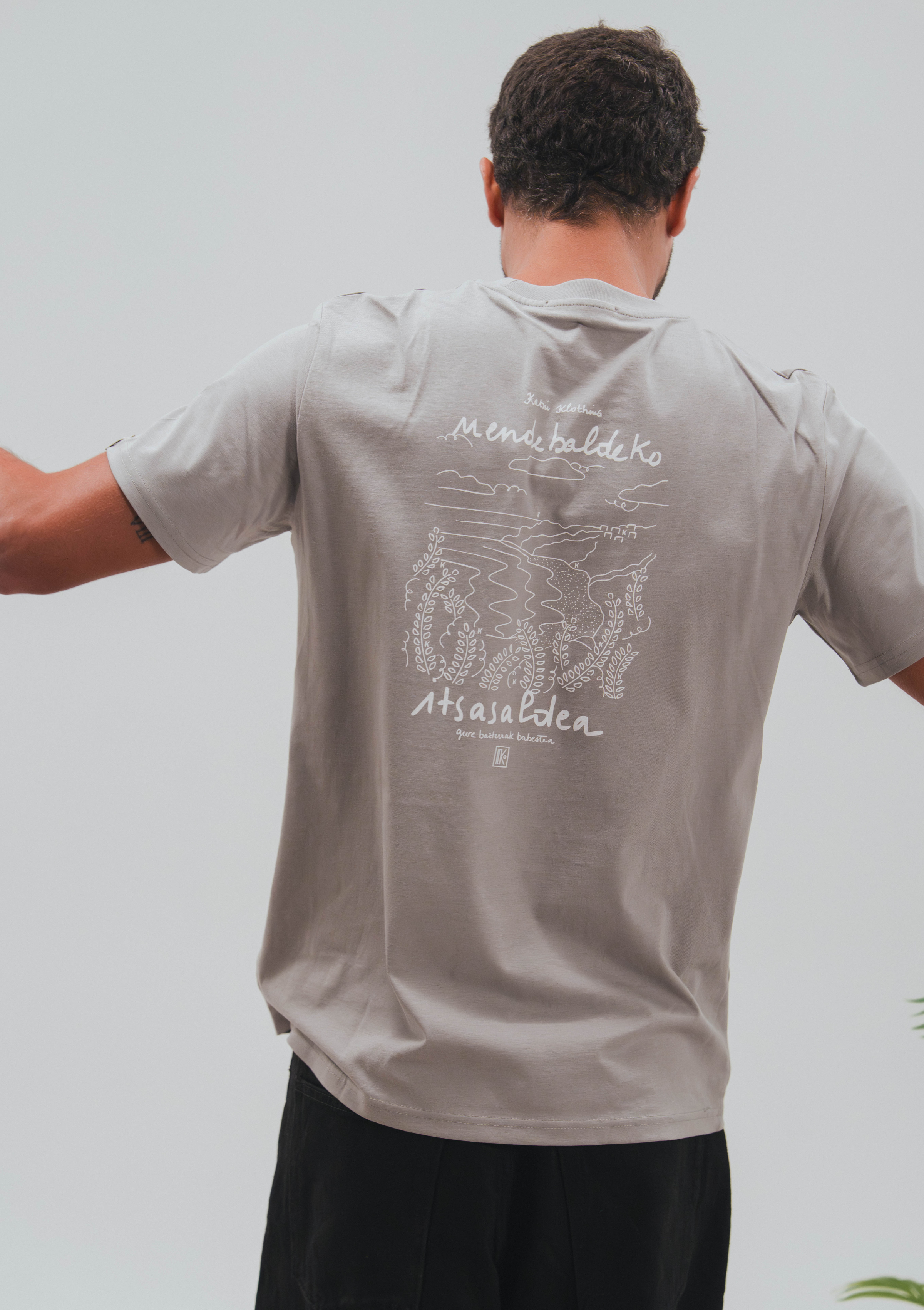 Camiseta Itsasaldea – Camiseta vasca de algodón ecológico – Katxi Klothing – vista 3