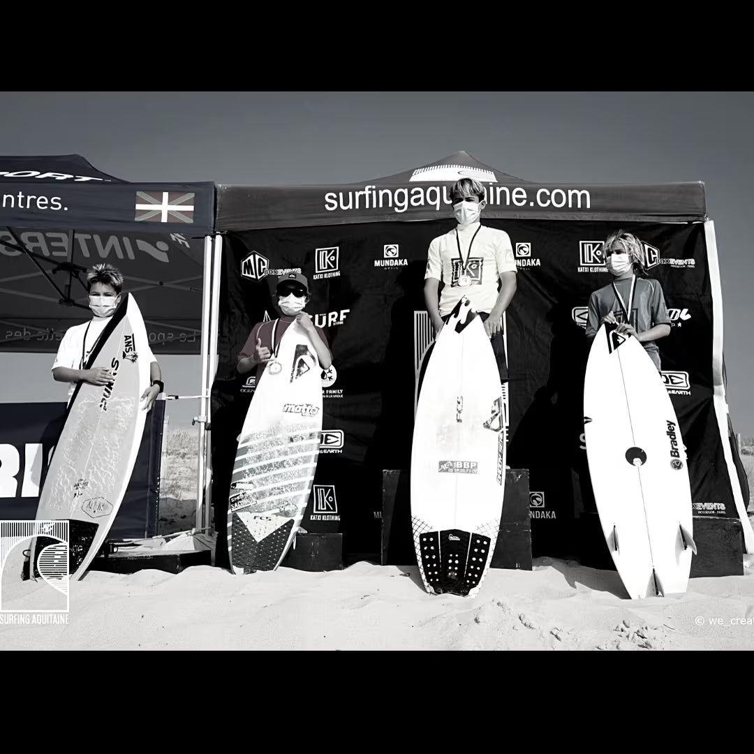 Podium de la Ligue de surf Nouvelle-Aquitaine, partenaire de Katxi Klothing