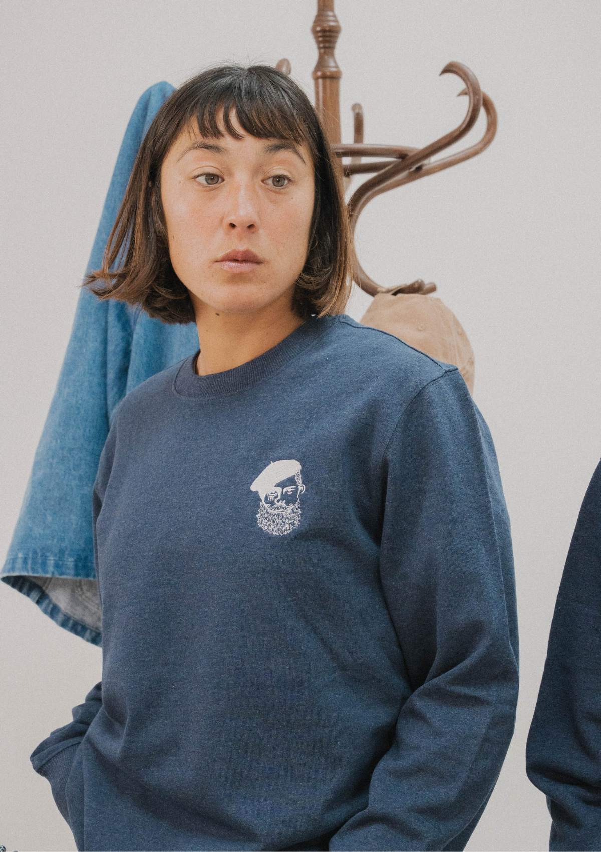 Sweat Bleu Marine Broderie Kabino – sweat basque en coton bio – Katxi Klothing – vue 5