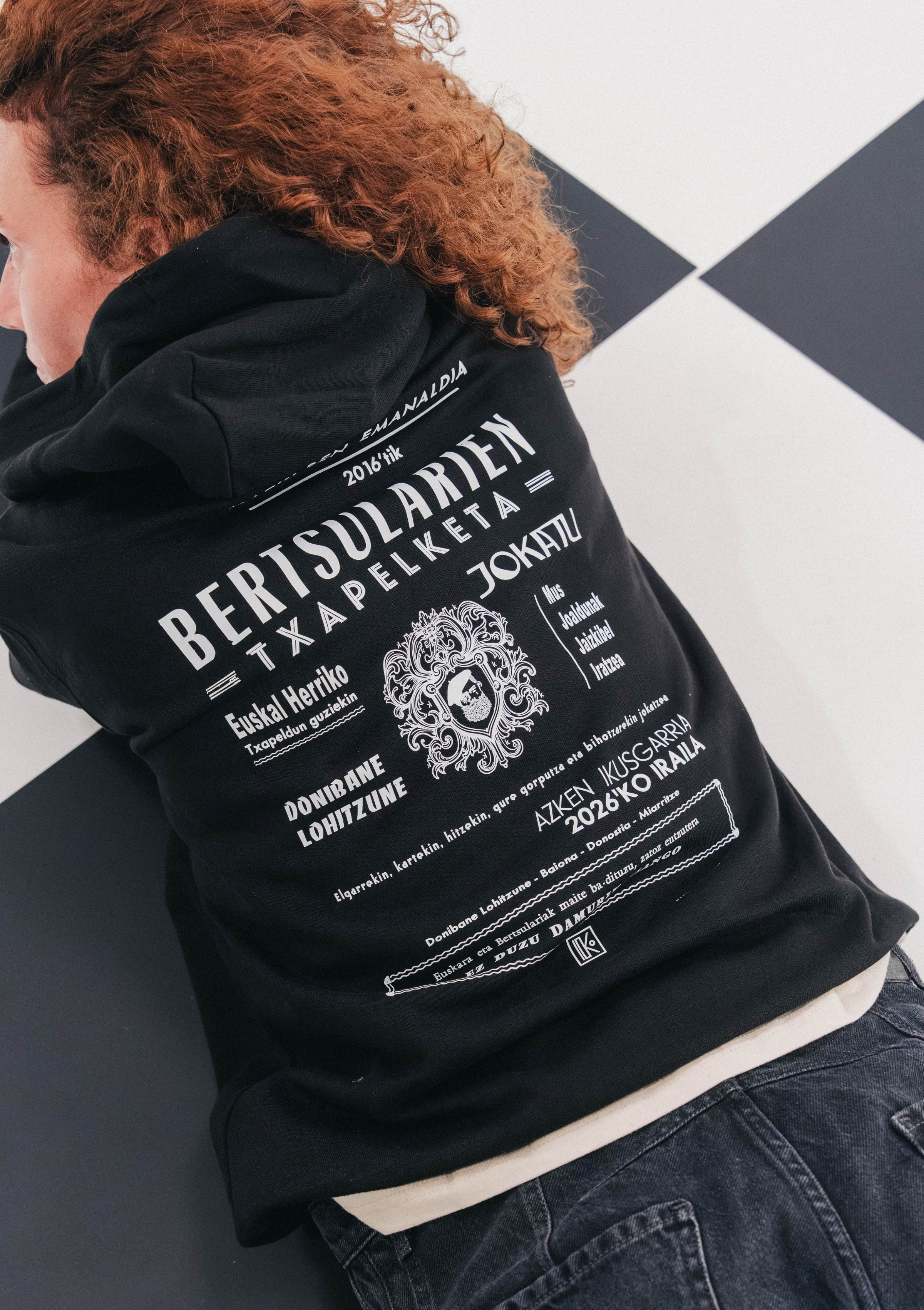 Hoodie Bertsu – hoodie brodé au Pays basque – Katxi Klothing – vue 6