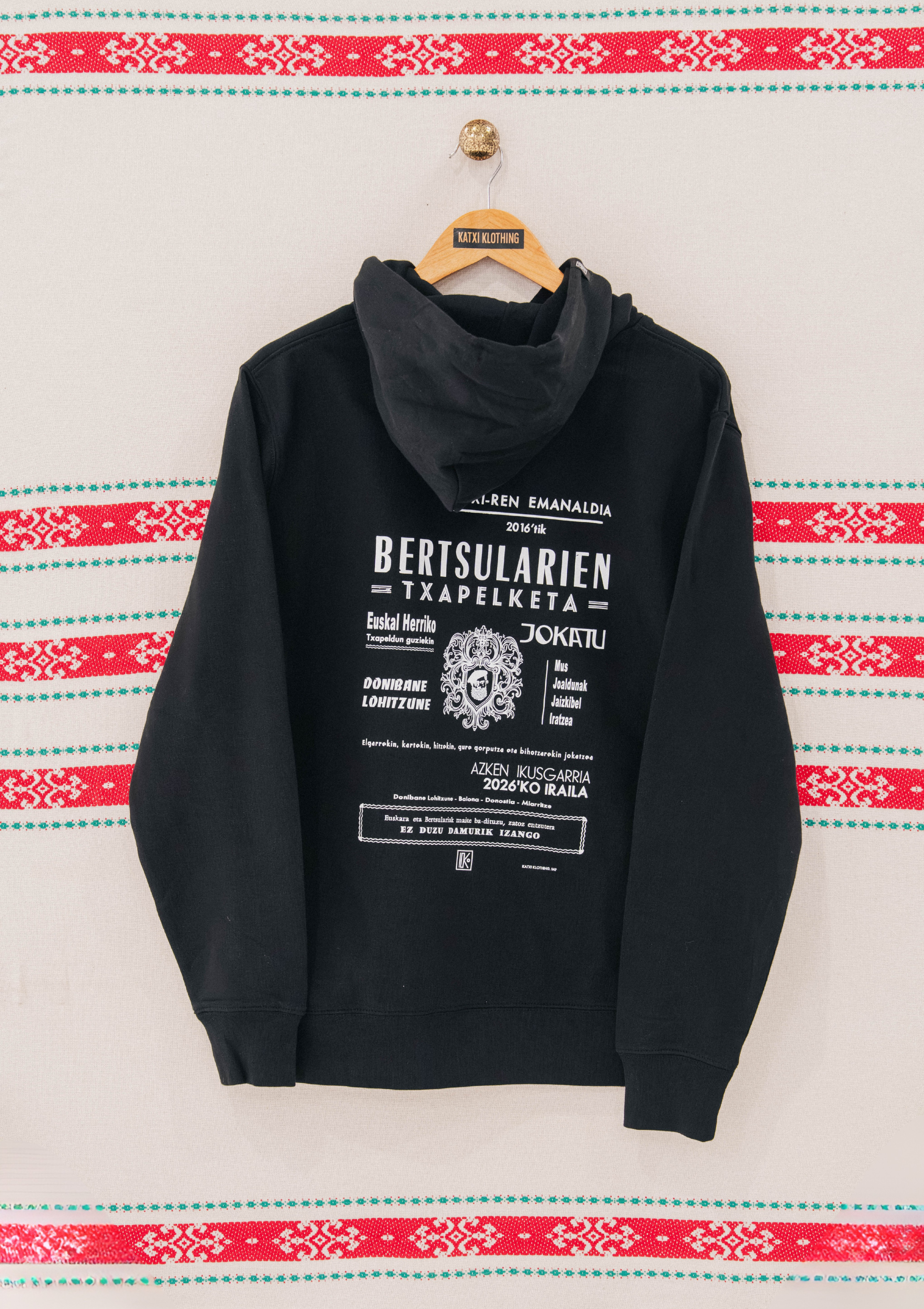 Hoodie Bertsu – hoodie brodé au Pays basque – Katxi Klothing – vue 8