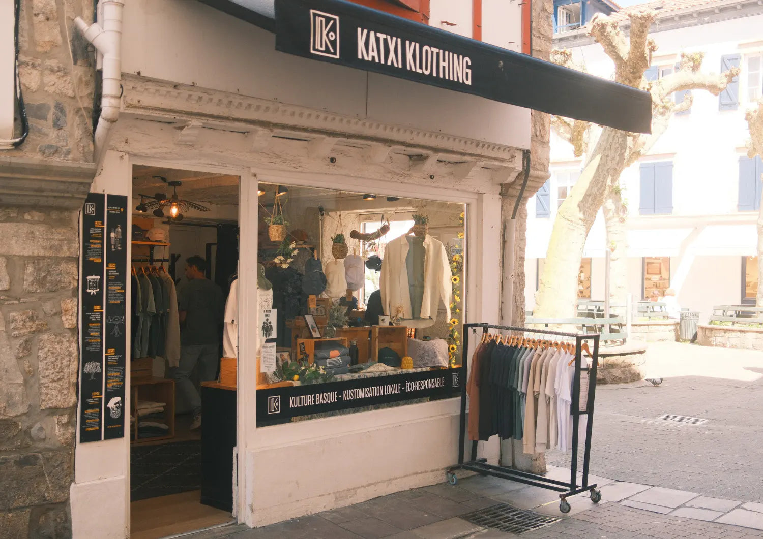 Magasin de vêtements Katxi Klothing en centre-ville de Saint-Jean-de-Luz