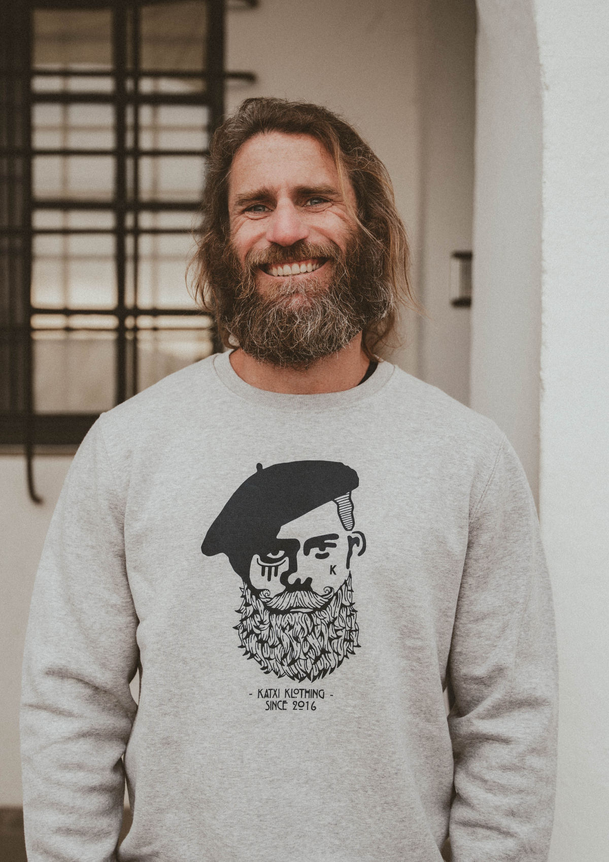 “Kabino” sudadera – kotoi organikozko eusko sudadera – Katxi Klothing